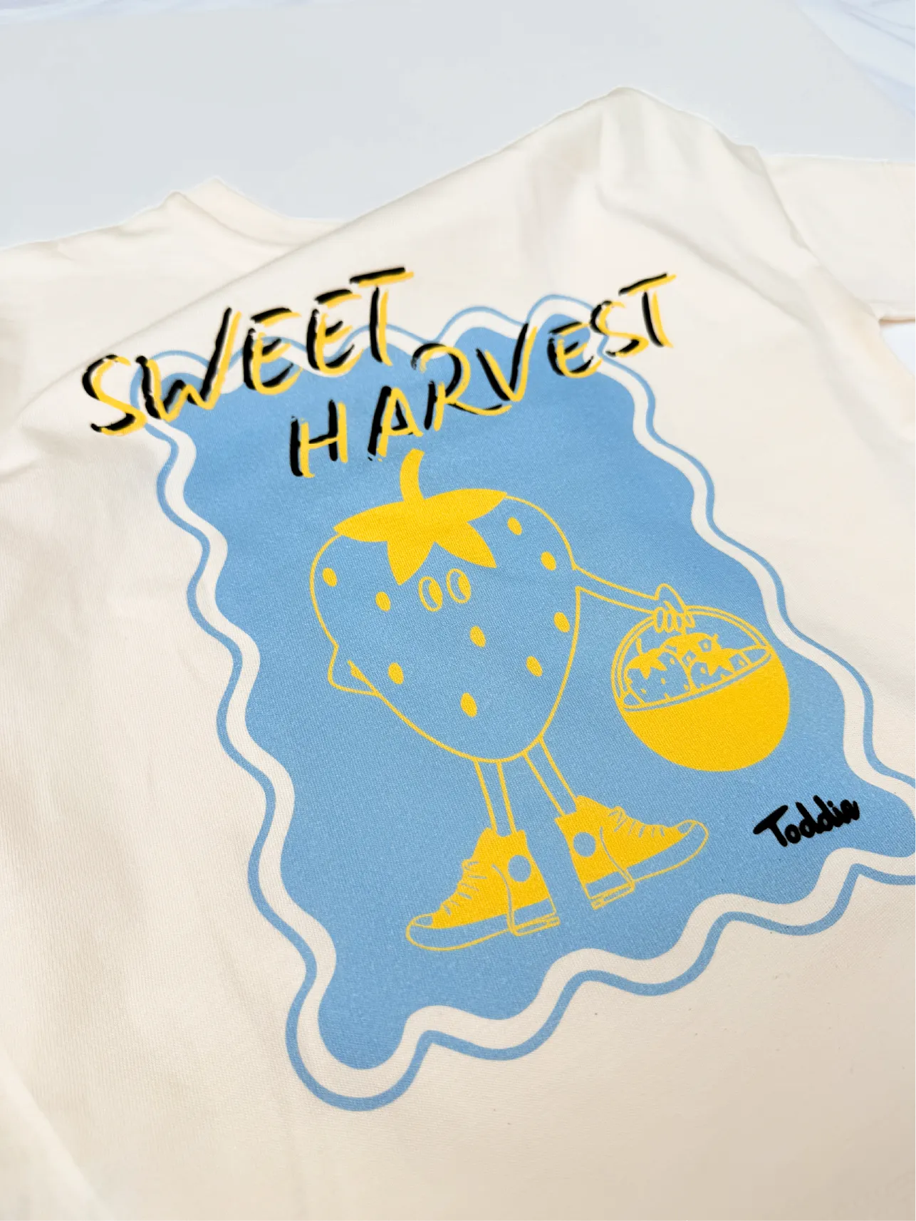 Sweet Harvest Tee Cream
