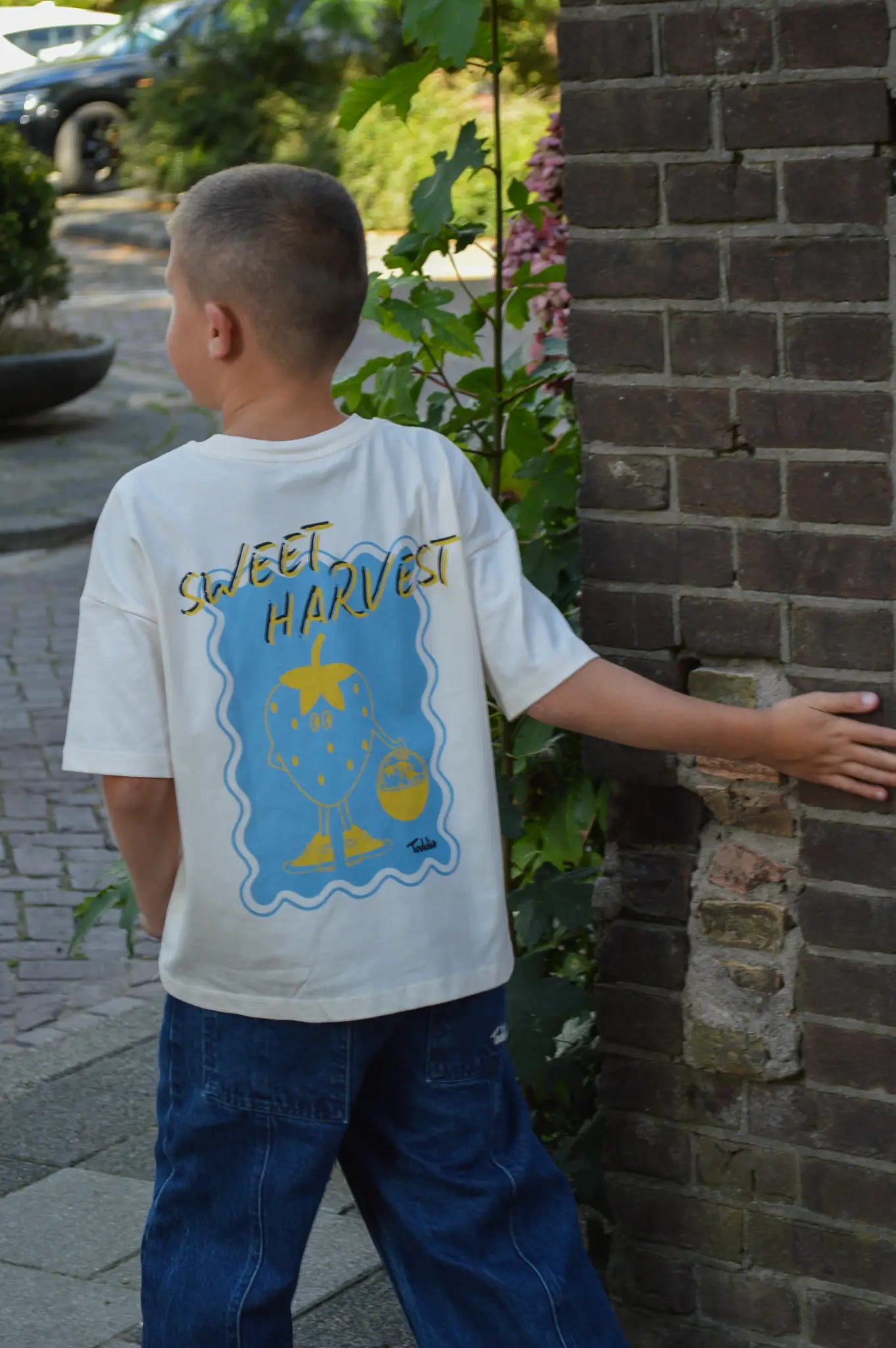 Sweet Harvest Tee Cream