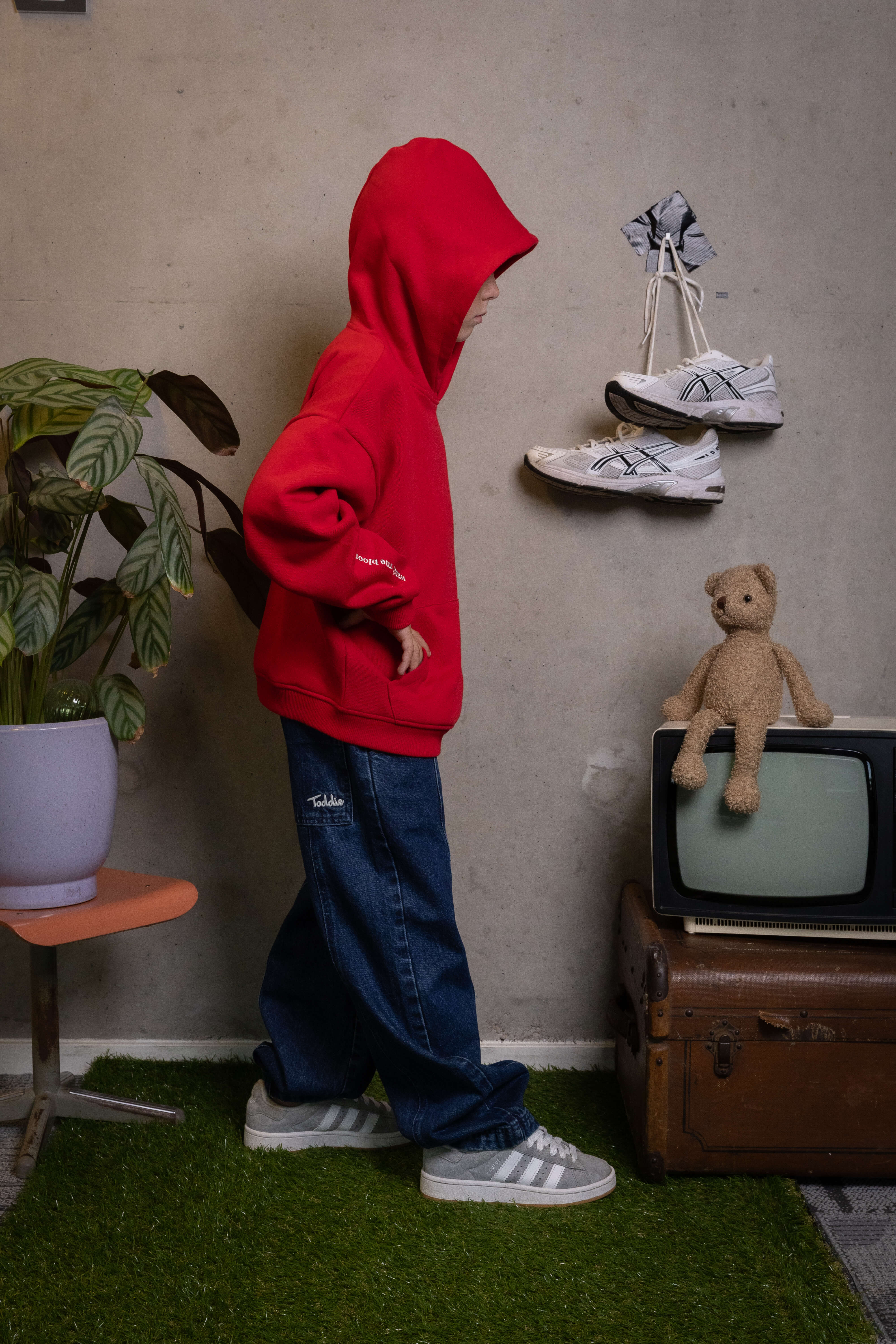 FIT #14 balloon jeans and cozy "Watch Me Bloom" hoodie combo for all-day cool vibes and comfort by Toddie